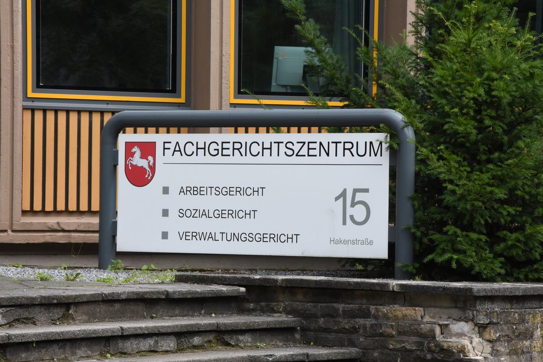 Schild eines Arbeitsamtes